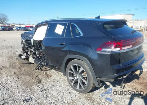 2025 Volkswagen Atlas Cross Sport 2.0T Sel Premium R-Line z USA, uszkodzony, nr VIN 1V2FE2CA1SC225510